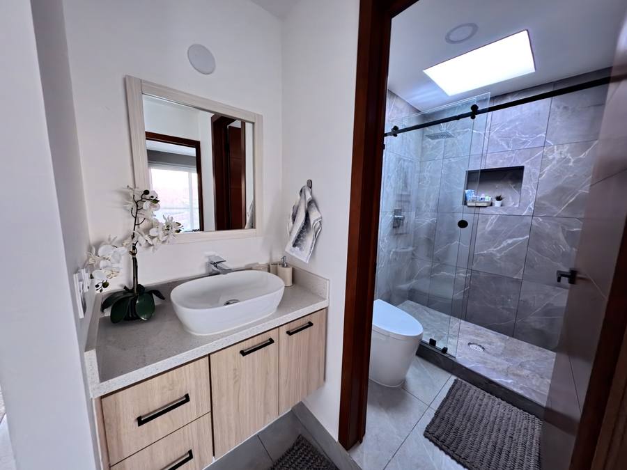 Ba&ntilde;o ALTUM